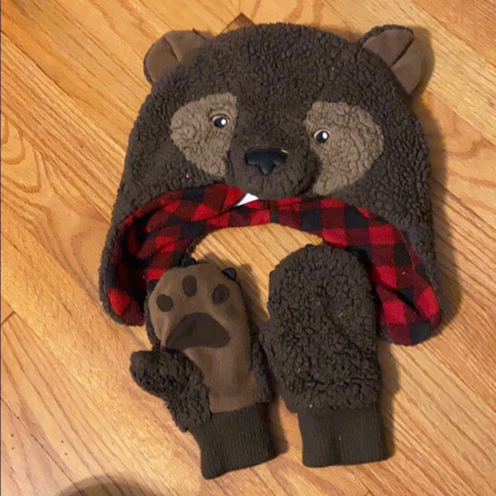 Baby gap bear hat and kitten set
